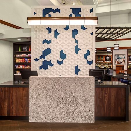 Hyatt Place Pittsburgh Airport - Robinson Mall Робинсон-Тауншип Экстерьер фото