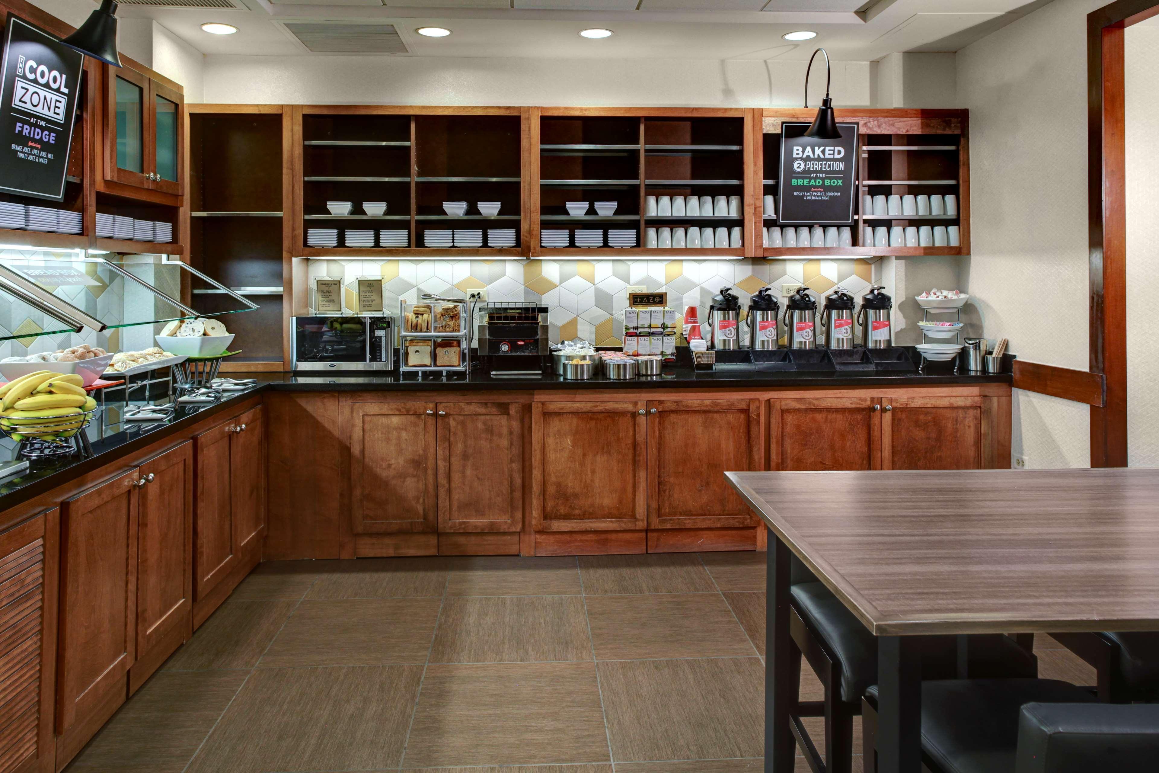 Hyatt Place Pittsburgh Airport - Robinson Mall Робинсон-Тауншип Экстерьер фото