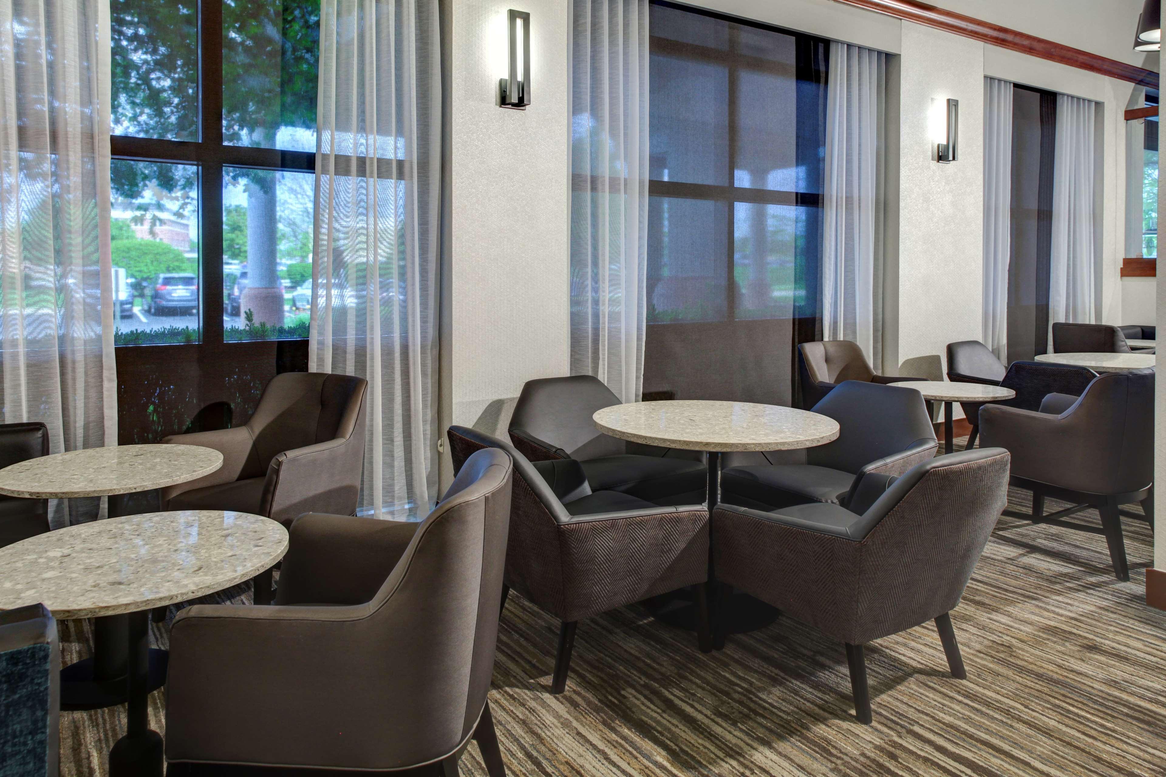 Hyatt Place Pittsburgh Airport - Robinson Mall Робинсон-Тауншип Экстерьер фото
