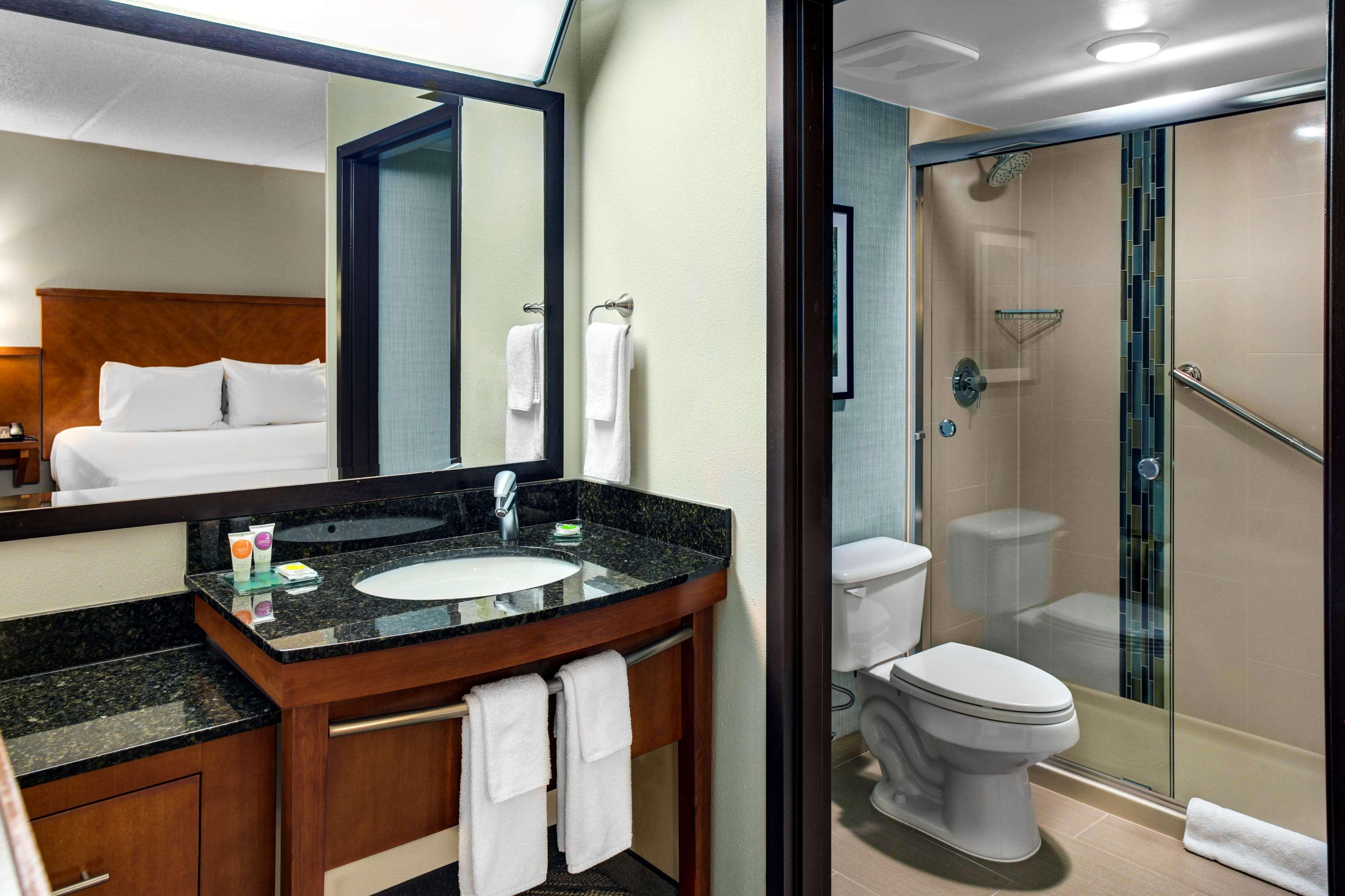 Hyatt Place Pittsburgh Airport - Robinson Mall Робинсон-Тауншип Экстерьер фото