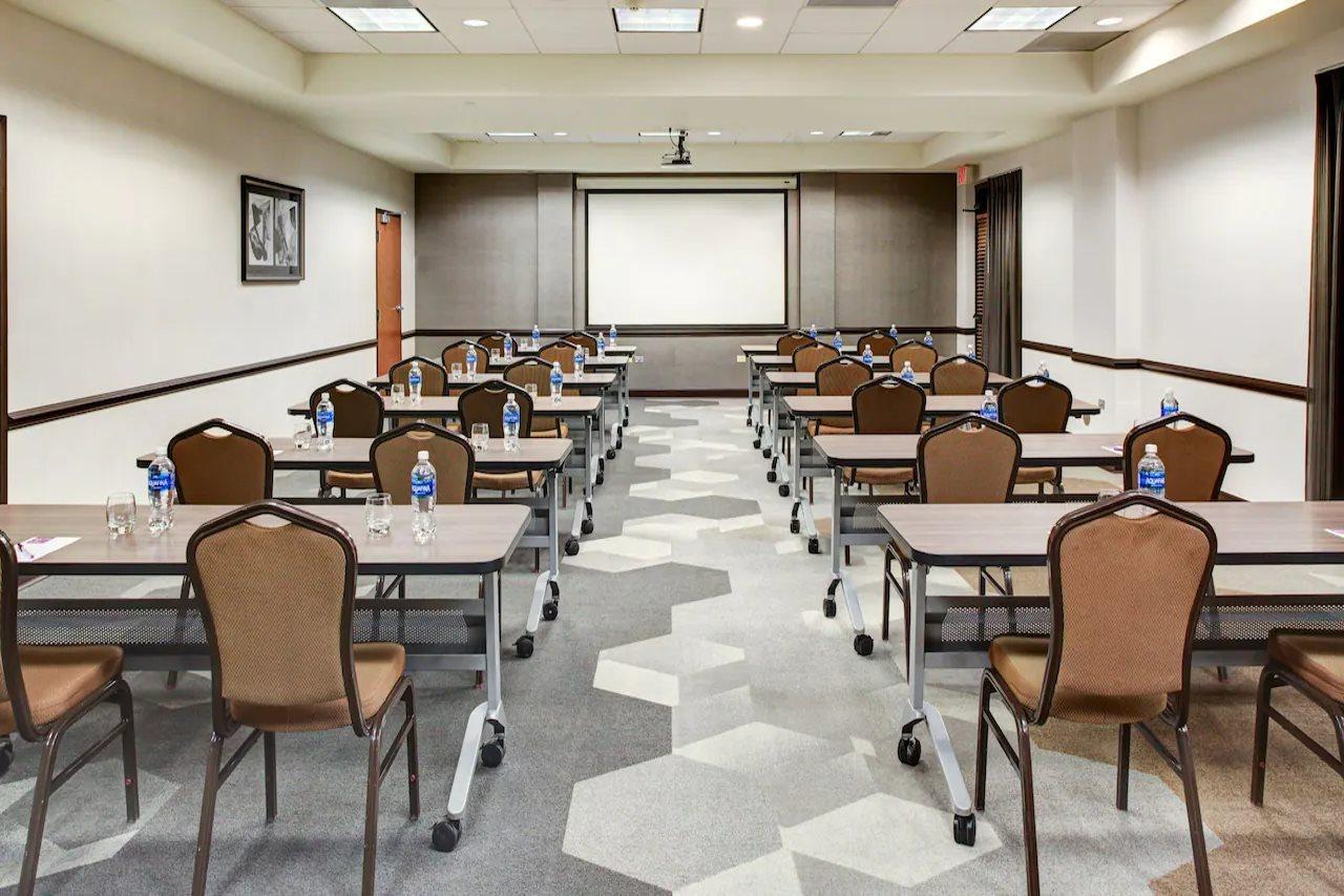 Hyatt Place Pittsburgh Airport - Robinson Mall Робинсон-Тауншип Экстерьер фото